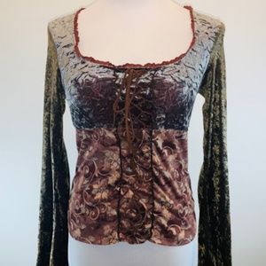 {Fang} Gorgeous Bell Sleeve Blouse Sz M